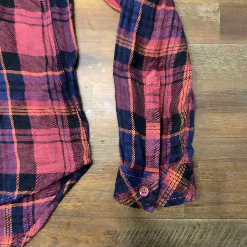 Beach Lunch Lounge multicolored plaid flannel long sleeve button down shirt EUC - Picture 6 of 13